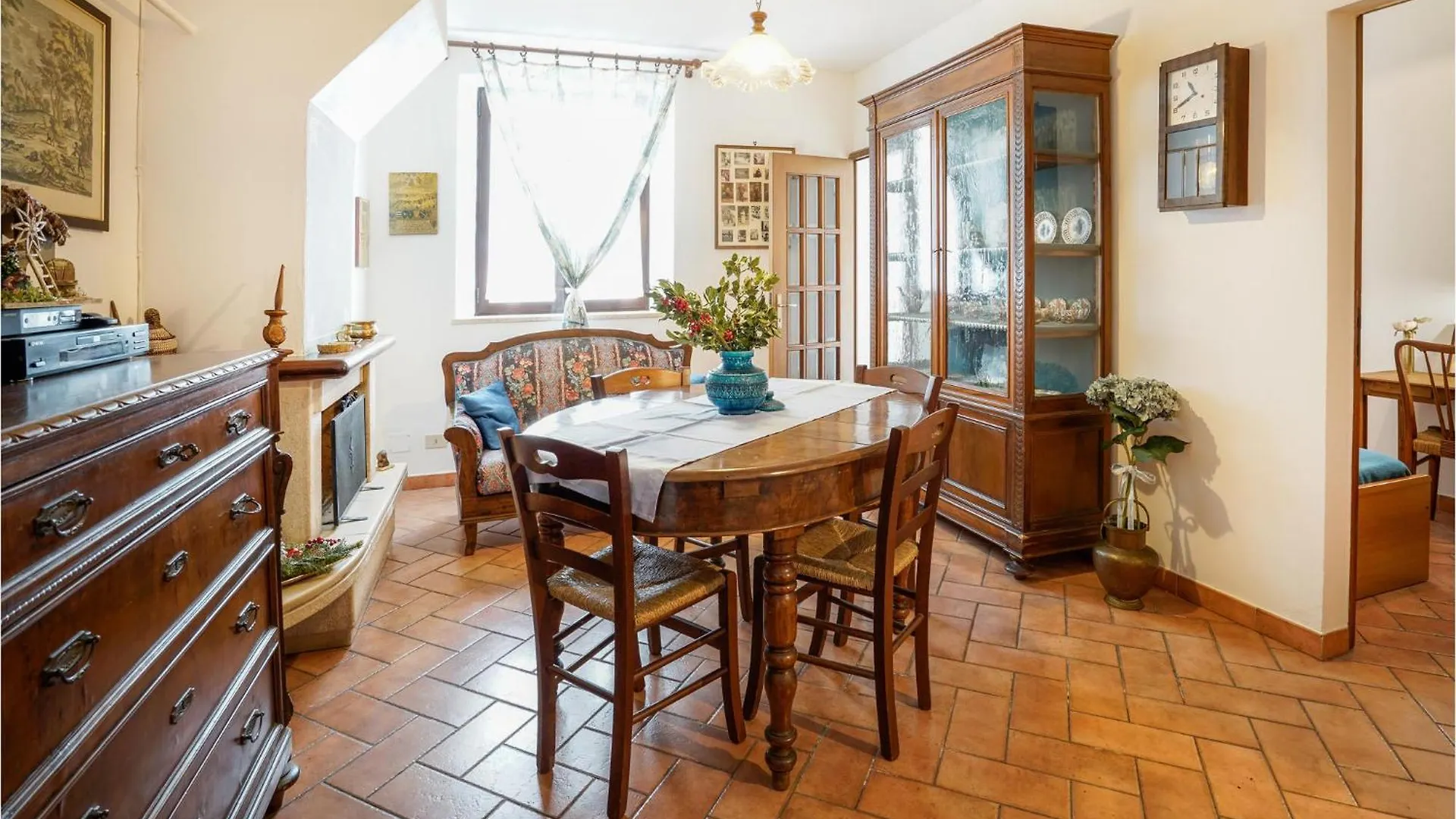 Pet Friendly Apartment In Rosia With Kitchen