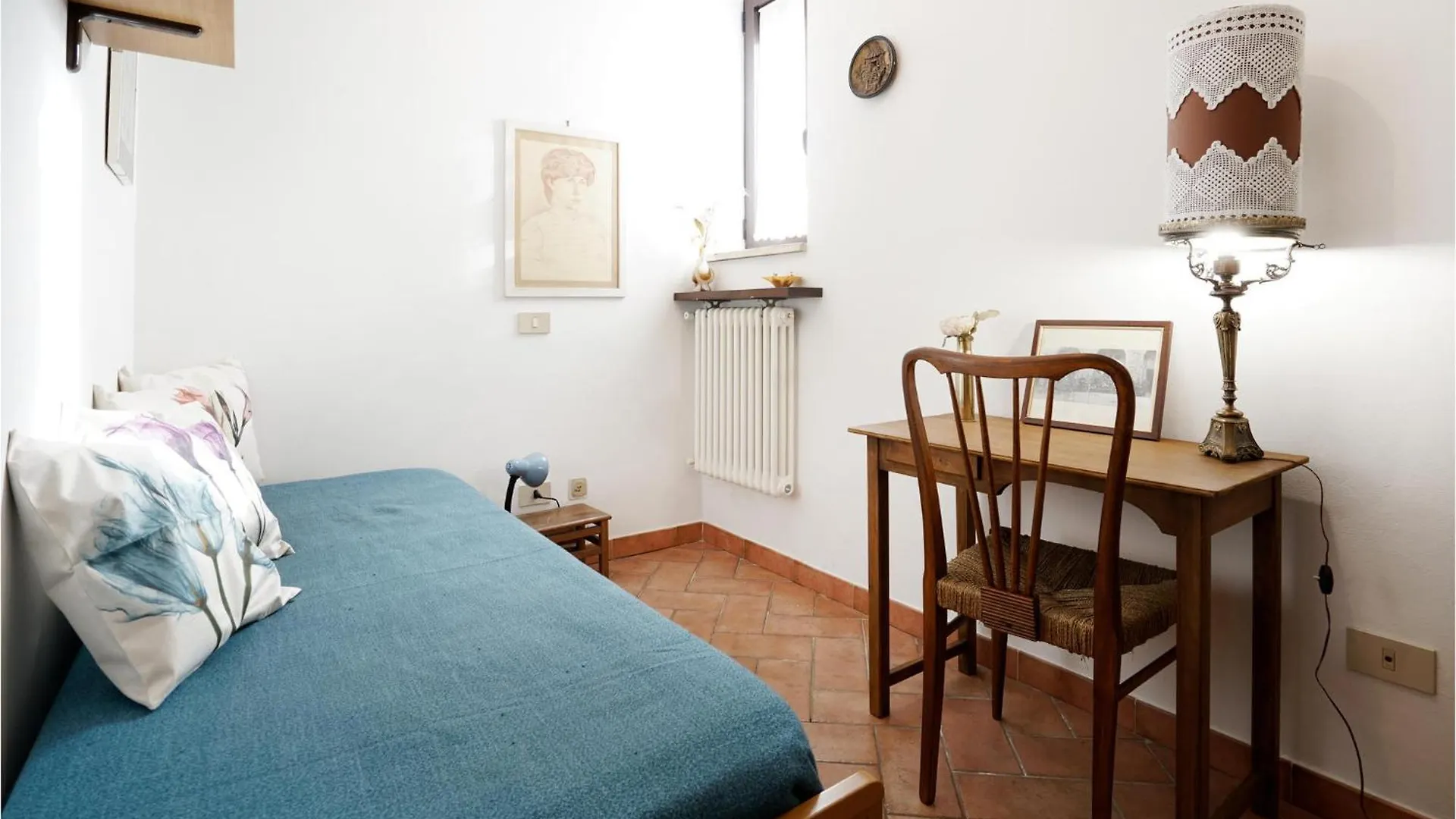 Pet Friendly Apartment In Rosia With Kitchen